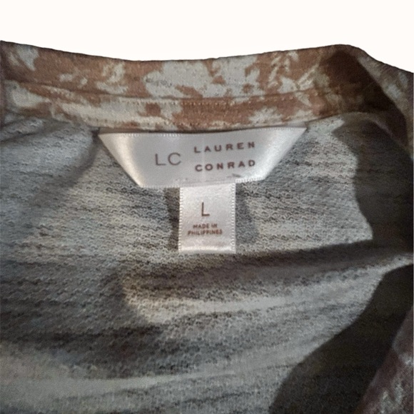 Lauren Conrad size L top - Picture 4 of 4